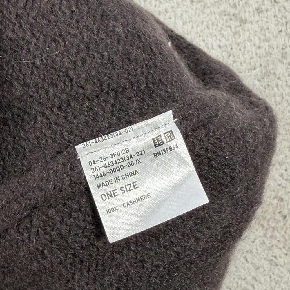 Uniqlo Beanie Brown 100% Cashmere Soft Ribbed Cuff Hat Adult One Size Winter Cap - Picture 3 of 4